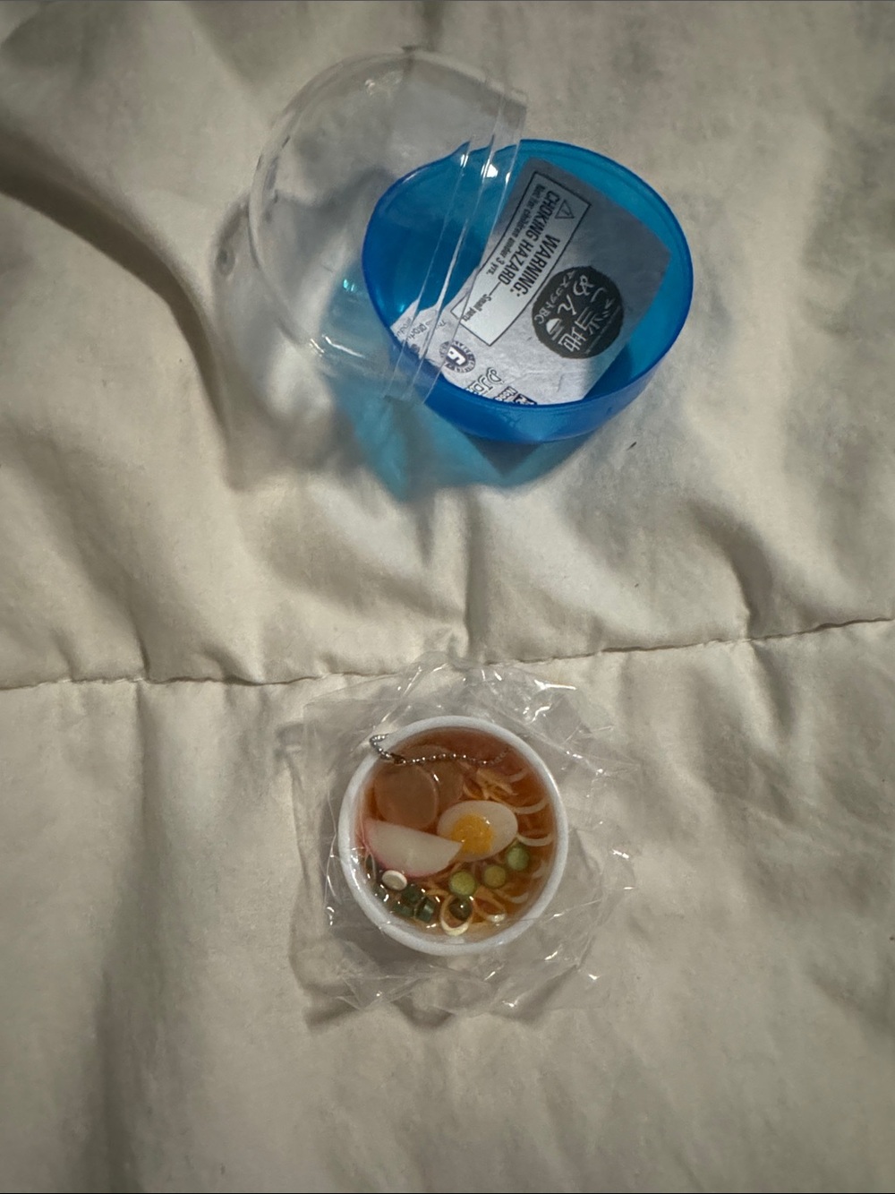 Miniature Ramen Bowl Keychain - Blue Capsule Included